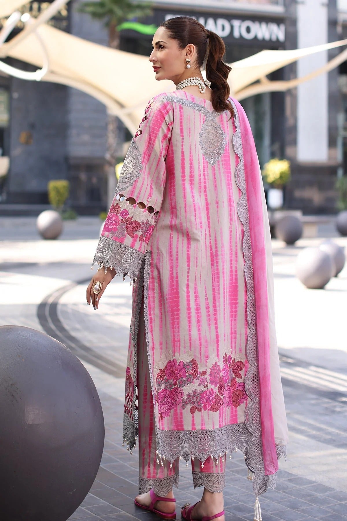 Luxury Digital Print Linen 3 Piece Suit with Heavy Embroidery & Printed Dupatta